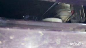 как открыть капот на ниве, если оборвался/соскочил тросик.