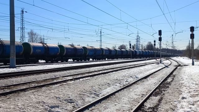 Иволга встречается с товарняком смотреть онлайн