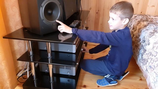 Дача (мегаватты звука на чердаке) часть 1 смотреть онлайн