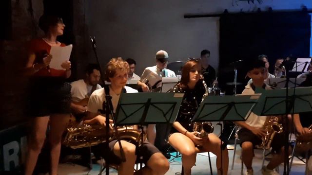 JR Big Band Václava Hlaváče - GEORGIA ON MY MIND, zpěv - Tina Šimečková смотреть онлайн
