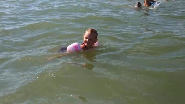 Плаваем в жилете EasySwim смотреть онлайн