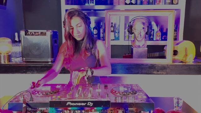 Downtempo and Organic Sensations by Morecca Dj - Quatre Music - Barcelona смотреть онлайн