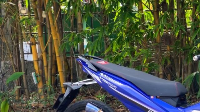 Thiện Red gạ đua nhầm dân chơi Malaysia Exciter 72+5 và cái kết bị rượt chạy mất dép смотреть онлайн