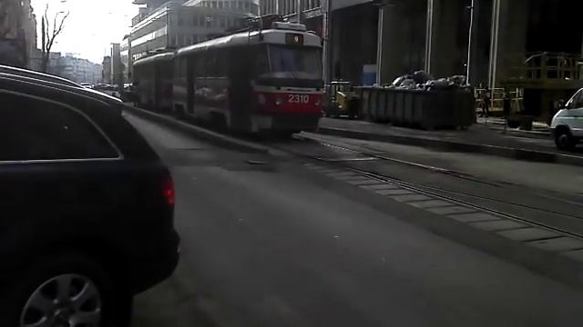 Оборот трамвая-челнока на Лесной улице (Москва) смотреть онлайн