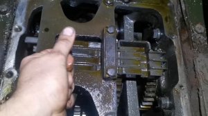 Раскатываем трактор МТЗ - 892 для ремонта кпп.