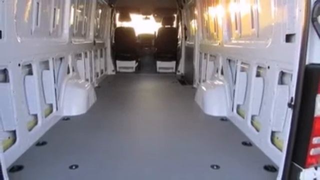 2013 Mercedes-Benz Sprinter 2500 High Roof смотреть онлайн
