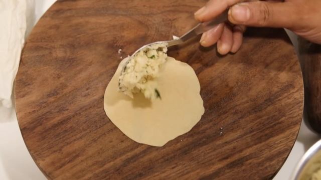 आटा से मोमो बनाने का नया तरीका - NO STEAMER 2 Ways Veg Atta Momos recipe - cookingshooking смотреть онлайн