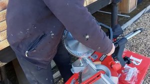 Всё же я решился купить торцовочную пилу для мастеров. Торцовочная пила в деле.