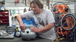 How to check the filters on your Electrolux Twin Clean and how to clean them for top performance.