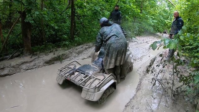 YAMAHA GRIZZLY 660. Техника ОГОНЬ!!! в стоке 2006 года | Покатушки на квадроциклах смотреть онлайн