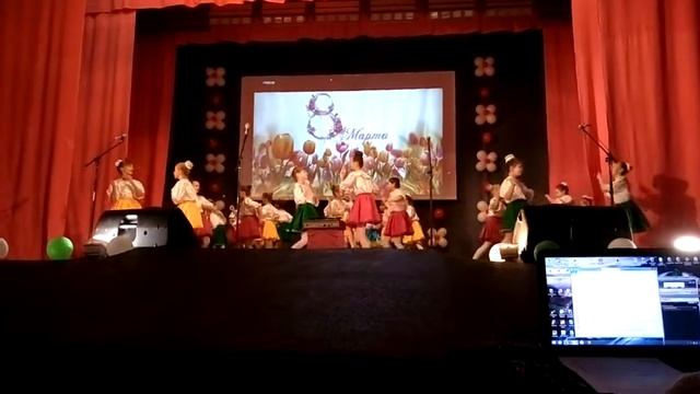 "Народный" коллектив эстрадного танца "Импульс" МБУ ДК "Аврора" г.Щигры Курской области смотреть онлайн