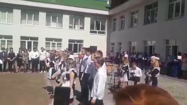 Последний звонок, 11 класс, 2019г.,школа 2075 смотреть онлайн