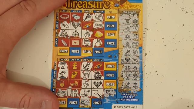 Lotto scratch tickets. £30 of Christmas Lines and Buried Treasure, which will have the biggest win смотреть онлайн