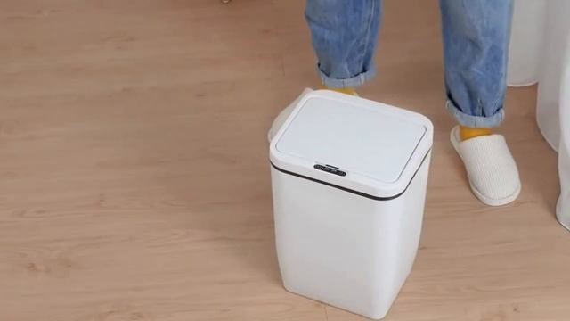 Сенсорное мусорное ведро. Умное ведро. Мусорное ведро с датчиком движения. смотреть онлайн