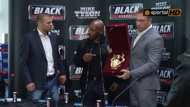 Тайсън пожела успех на Кобрата смотреть онлайн
