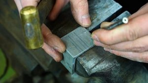 Лучшая точилка для ножей из свечей зажигания своими руками / knife sharpener of spark plugs DIY