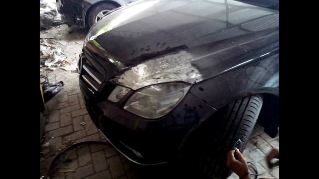 Mercedes Benz W212 E250 Hood Repair смотреть онлайн