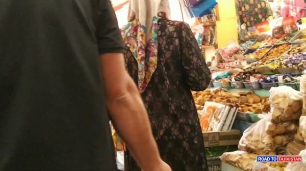 Центральный базар Исфара. Бозори марказии Исфара