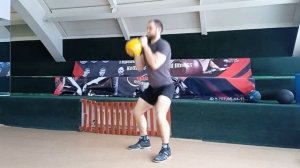 Тренировка ягодиц с гирей / Как накачать ягодицы / Гиревой фитес