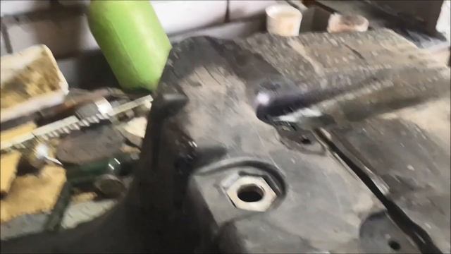 экспериментальный ремонт поддона Мерседес Атего смотреть онлайн