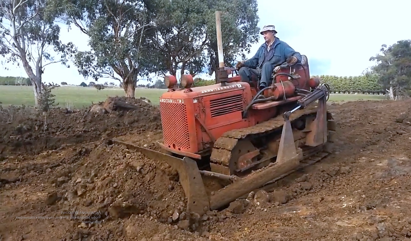 Бульдозер 1951 года с дизельным двигателем 49 лошадиных сил. Земельные работы. смотреть онлайн