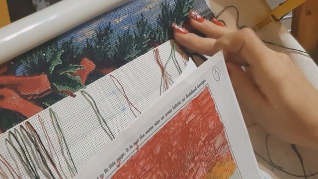 Процесс вышивки Санта и леденец от Дименшенс. Вышивка крестиком. Ленивая парковка, бэкстич. смотреть онлайн