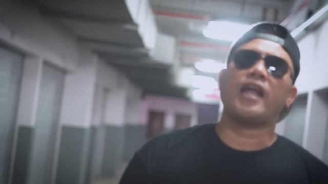 BUNGUT KNALPOT BRONG - DJ MAHESA FEAT X MADE смотреть онлайн