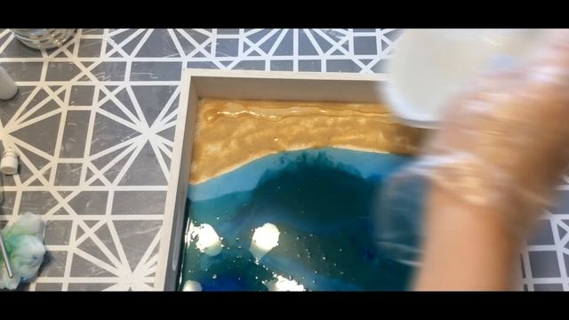 Морской берег из эпоксидной смолы. Декор подноса. смотреть онлайн