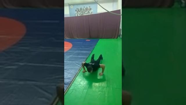Отжимание от пола на 80 раз! смотреть онлайн