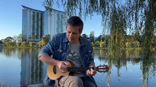 Anton Mizonov - Take It Easy (Eagles ukulele cover) смотреть онлайн