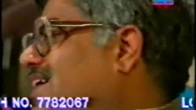 Mehdi Hassan live in India munh takaa hi kare hai jis tis ka смотреть онлайн