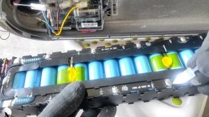 The xiomi me m365 scooter does not turn on.Самокат ксиоми  м365 не включается