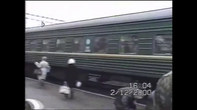 Уезжая из Чечни многие проезжали г. Елец. Питерцы 2000 год смотреть онлайн