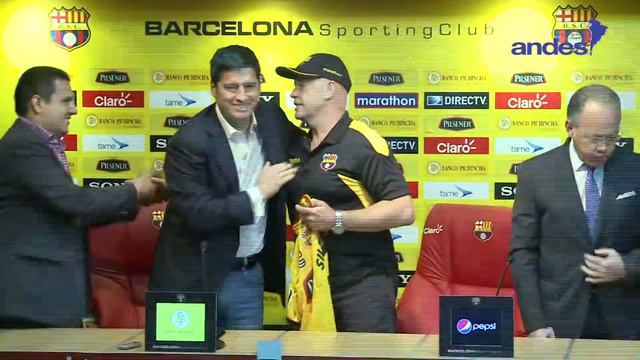 Barcelona cumple con su anhelo de tener a Ischia en el banquillo смотреть онлайн