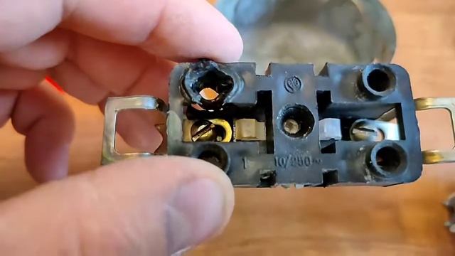 Чем отличаются розетки СССР от розеток ЕВРО? смотреть онлайн