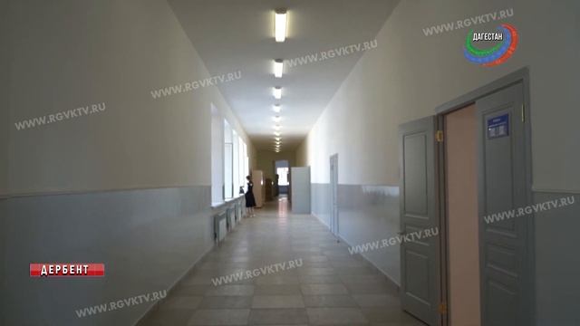 В Дербенте отремонтировали 3 школы смотреть онлайн
