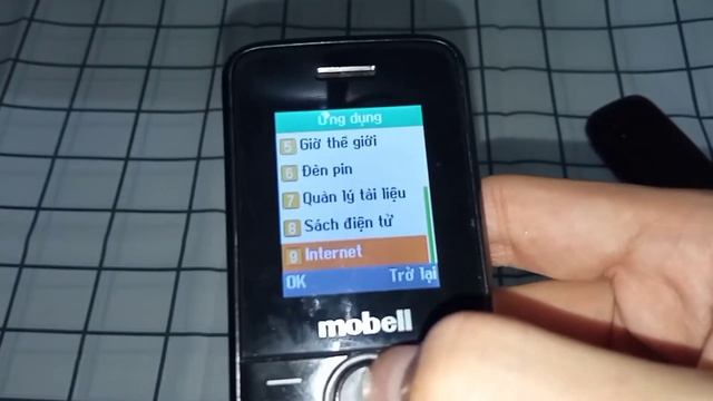 Cách Lên Mạng Bằng Điện Thoại Cục Gạch Bàn Phím | Con Cá Studio #1 смотреть онлайн