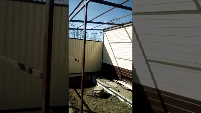 Навес к дачному домику своими руками смотреть онлайн