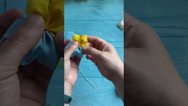 Простий майстер клас бантиків із стрічок??diy смотреть онлайн