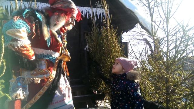 Василиса в гостях у Бабы Яги.. Заболтала старушку.. смотреть онлайн