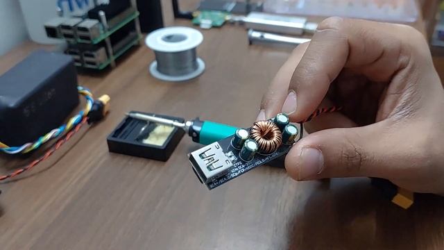 A Worthy Portable Soldering Iron | Pinecil V2