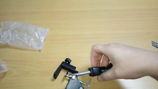 Самый дешевый штатив для микрофона из магазина Gearbest.