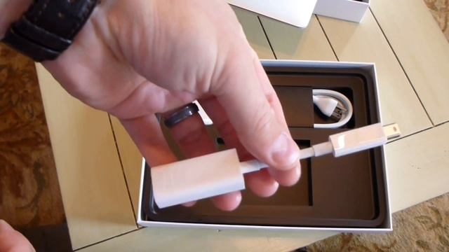 MacBook Air 2012 Unboxing 13 Inch Ivy Bridge With USB 3.0 смотреть онлайн