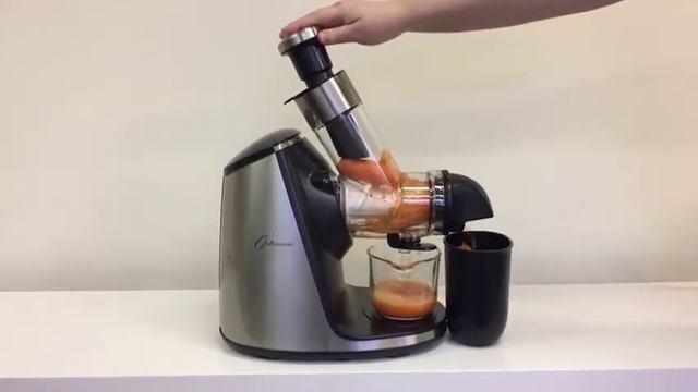 Optimum H3000 - Juicing Carrots смотреть онлайн