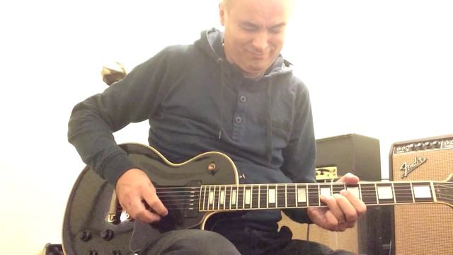 1957 Gibson Les Paul Custom through '68 Marshall JMP 50W stack (dirty) смотреть онлайн
