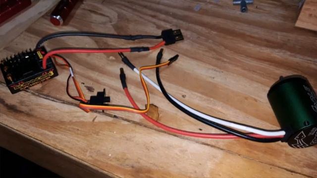Ecx Ruckus upgrade #2 (brushless) смотреть онлайн