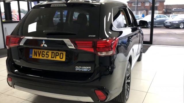 15/65 Mitsubishi Outlander GX4-H PHEV With Sat Nav & Heated Seats смотреть онлайн