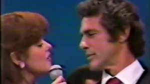 lucia mendez le canta a andres garcia