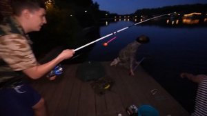 ВЛАД А4 с друзьями на рыбалке. Челлендж.