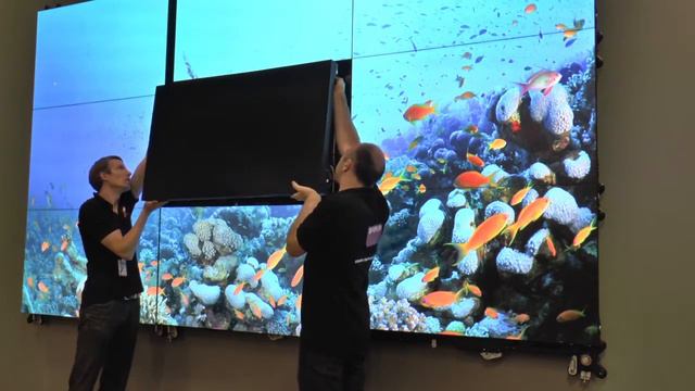 Монтаж видеостены Barco UniSee